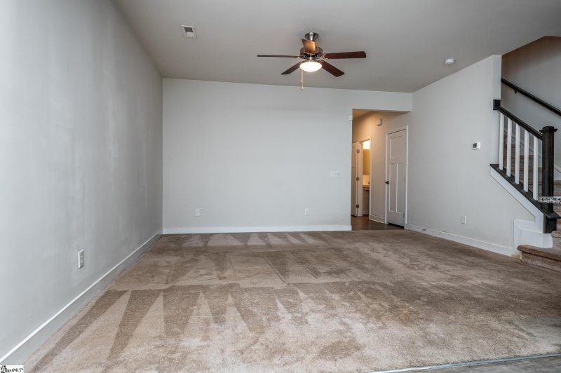 Property image 3 at 211 Clearwood Drive, Simpsonville, SC 29681-6063