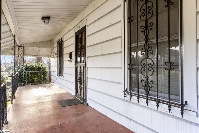 Property image 2 at 15 Traction Street, Greenville, SC 29611
