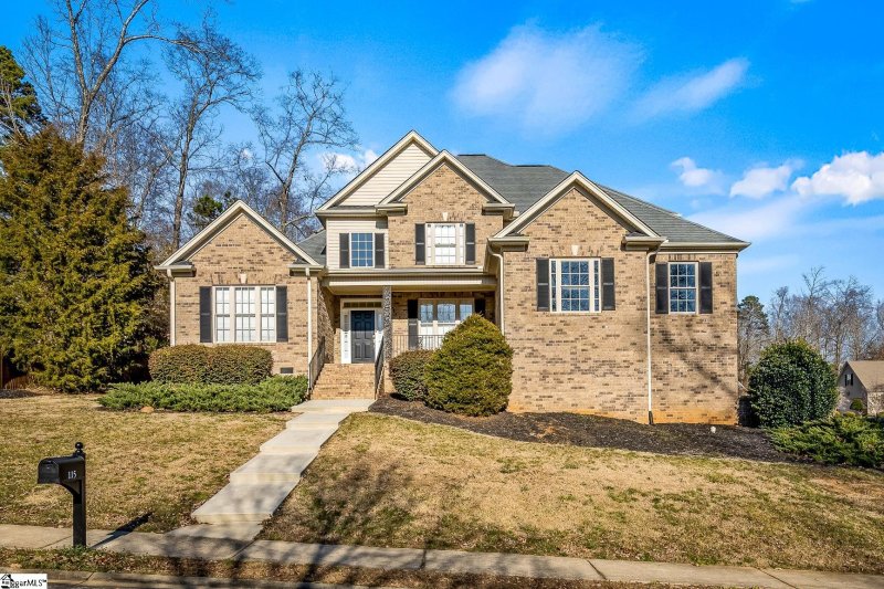 115 Crest Hill Drive