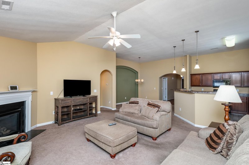 Property image 5 at 7 Slow Creek Drive, Simpsonville, SC 29681