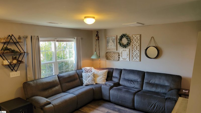 Property image 2 at 310 Napels Court, Piedmont, SC 29673