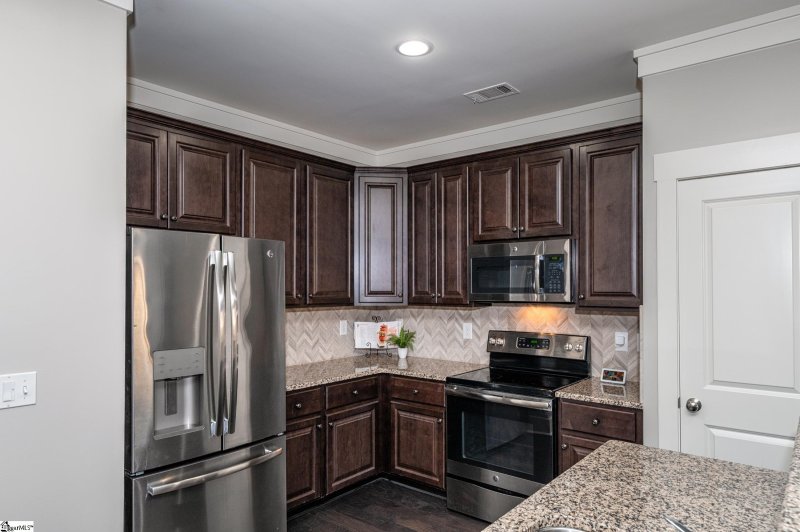 Property image 4 at 746 Elmbrook Drive, Simpsonville, SC 29681