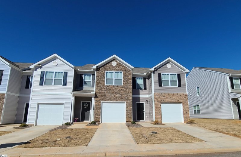 Property image 2 at 435 Sea Grit Court, Greer, SC 29650-1183