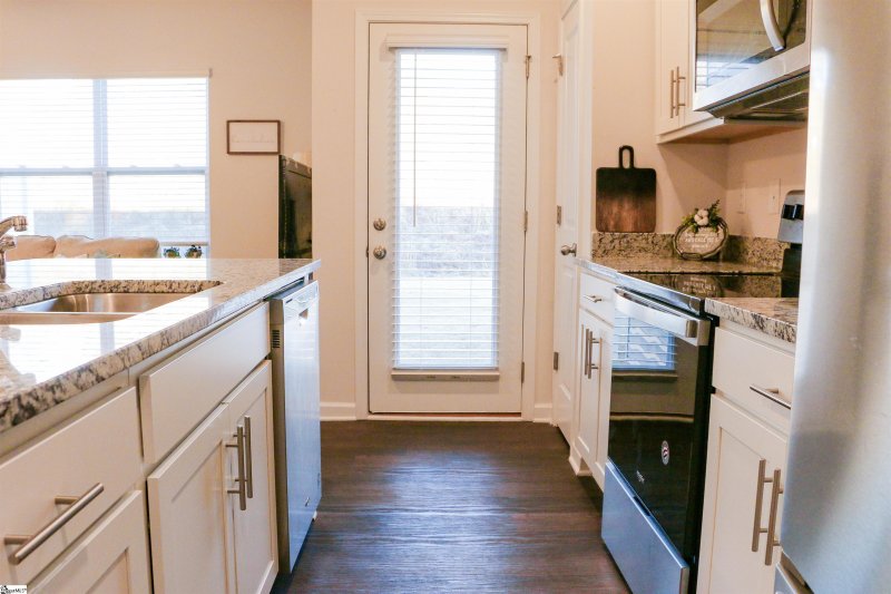 Property image 4 at 435 Sea Grit Court, Greer, SC 29650-1183