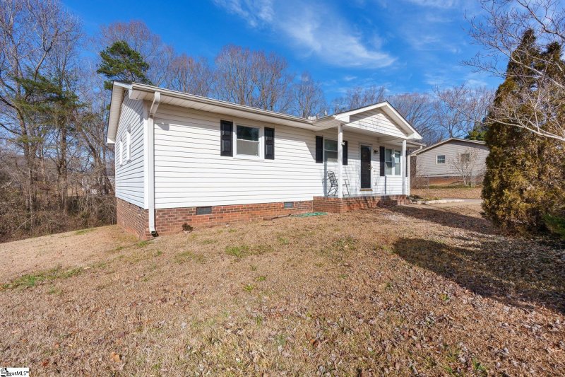 Property image 4 at 129 Padgett Court, Wellford, SC 29385