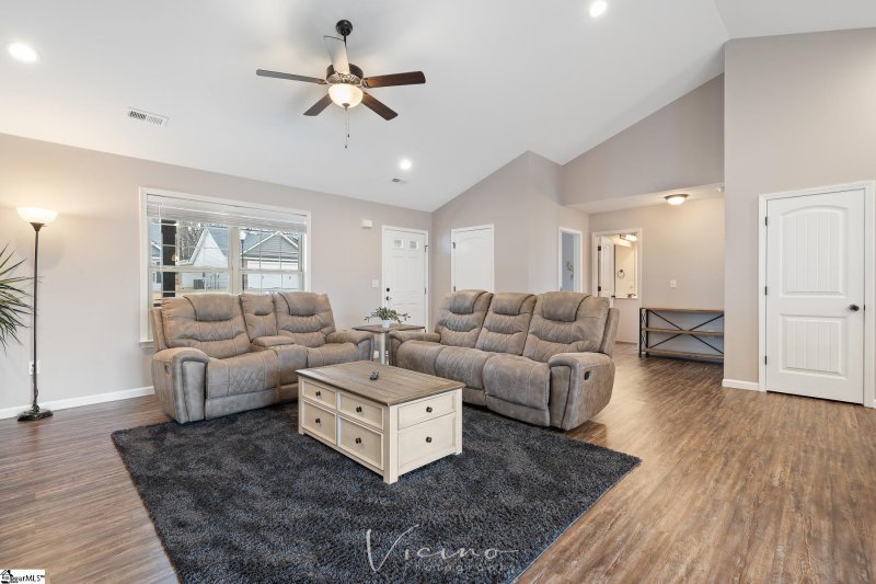 Property image 3 at 229 Lockeland Park Drive, Simpsonville, SC 29681