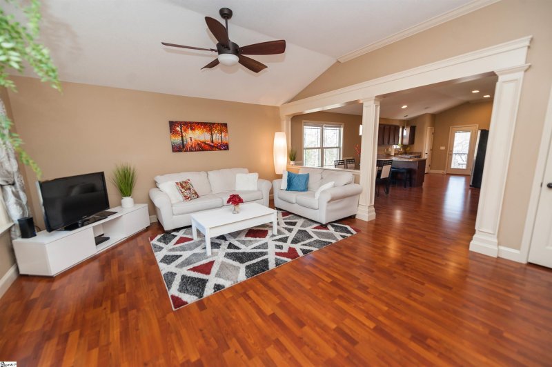 Property image 5 at 725 Kingswood Valley Drive, Moore, SC 29369