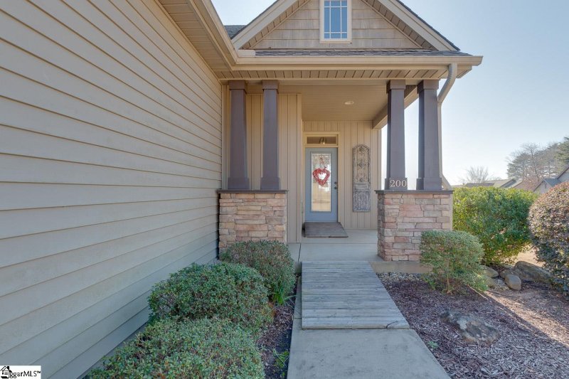 Property image 2 at 200 Bayswater Lane, Greer, SC 29651