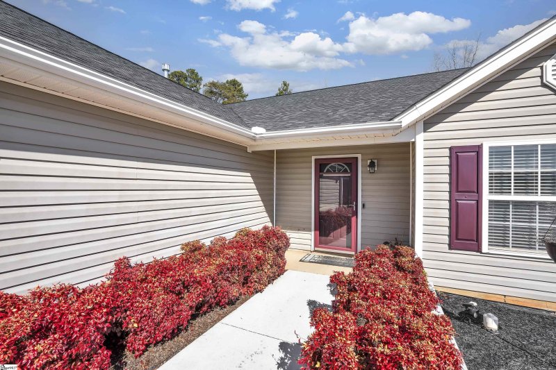 Property image 4 at 401 Brenna Lane, Piedmont, SC 29673