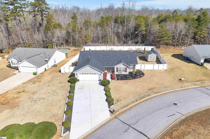 Property image 5 at 401 Brenna Lane, Piedmont, SC 29673