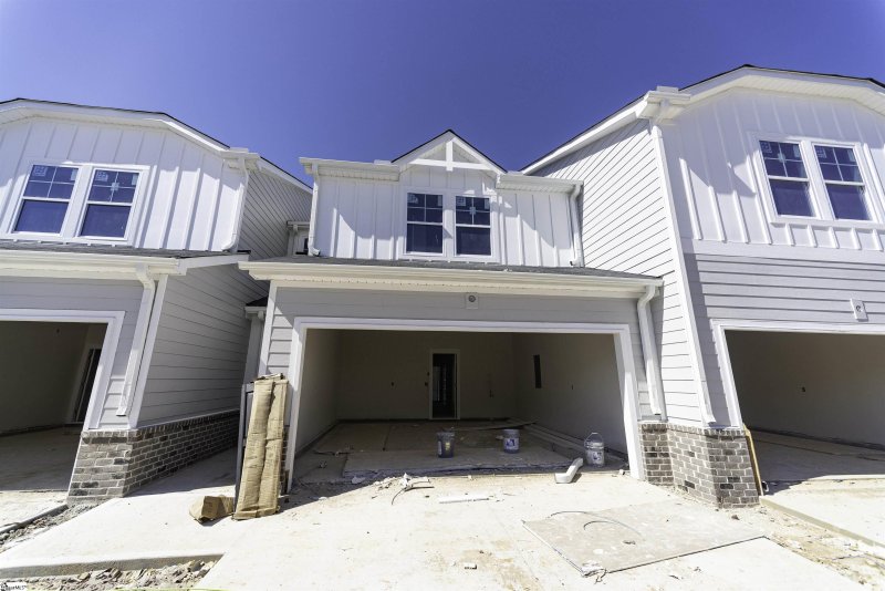 17 Centimeters Drive