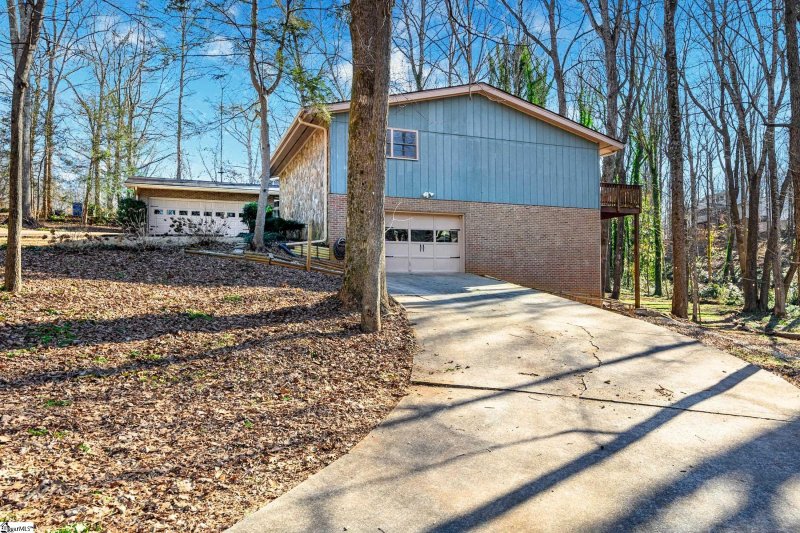 Property image 2 at 108 Wallingford Road, Greenville, SC 29609