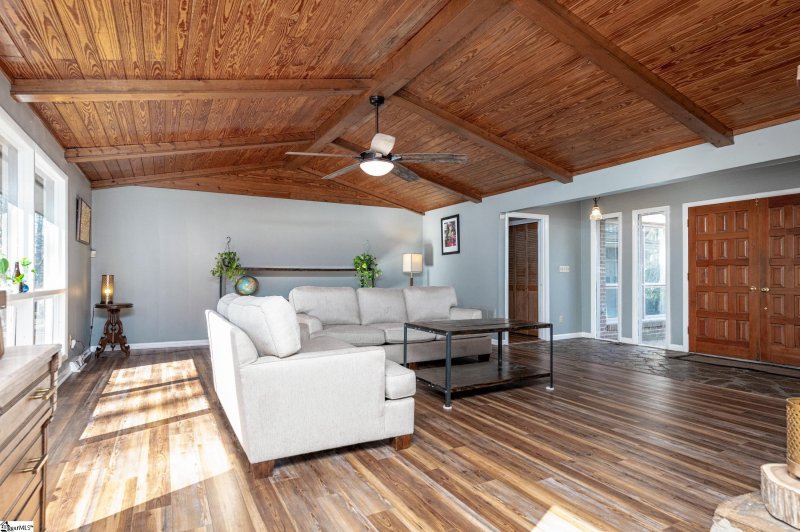 Property image 4 at 108 Wallingford Road, Greenville, SC 29609