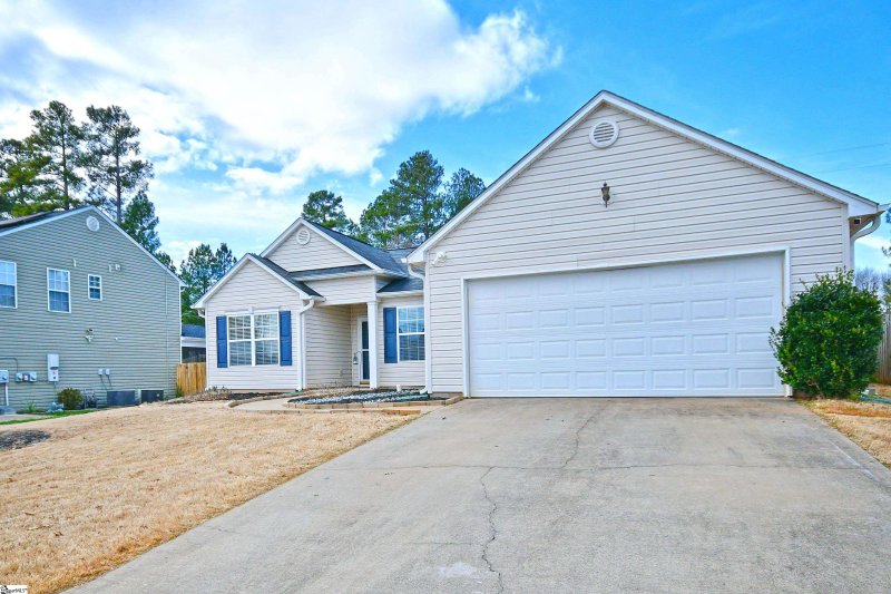 Property image 3 at 413 Woodford Way, Simpsonville, SC 29680