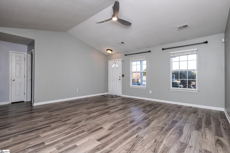 Property image 4 at 131 Saint James Court, Anderson, SC 29621