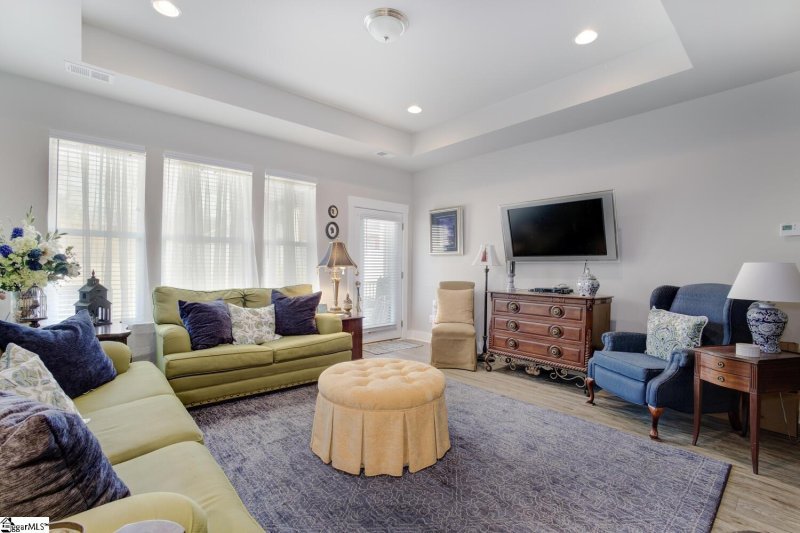 Property image 4 at 29 Creekhaven Lane, Taylors, SC 29687