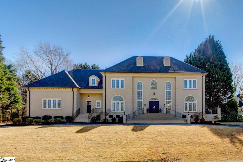 111 Golden Wings Way