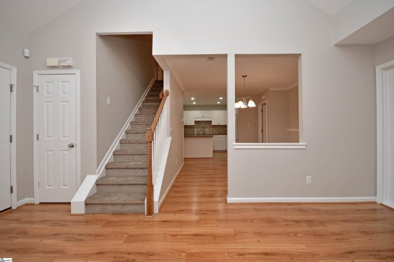 Property image 4 at 521 Cliffview Court, Greer, SC 29650