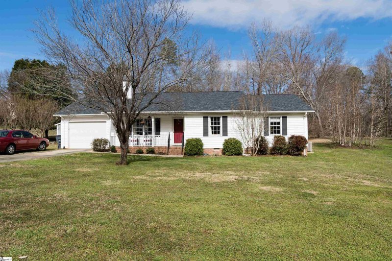 Property image 2 at 406 Rockcrest Drive, Greer, SC 29650