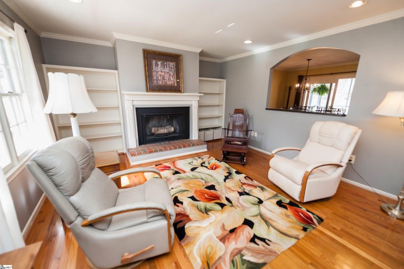 Property image 5 at 406 Rockcrest Drive, Greer, SC 29650