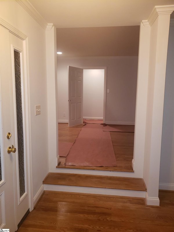 Property image 4 at 105 Oakdale Avenue, Greer, SC 29651