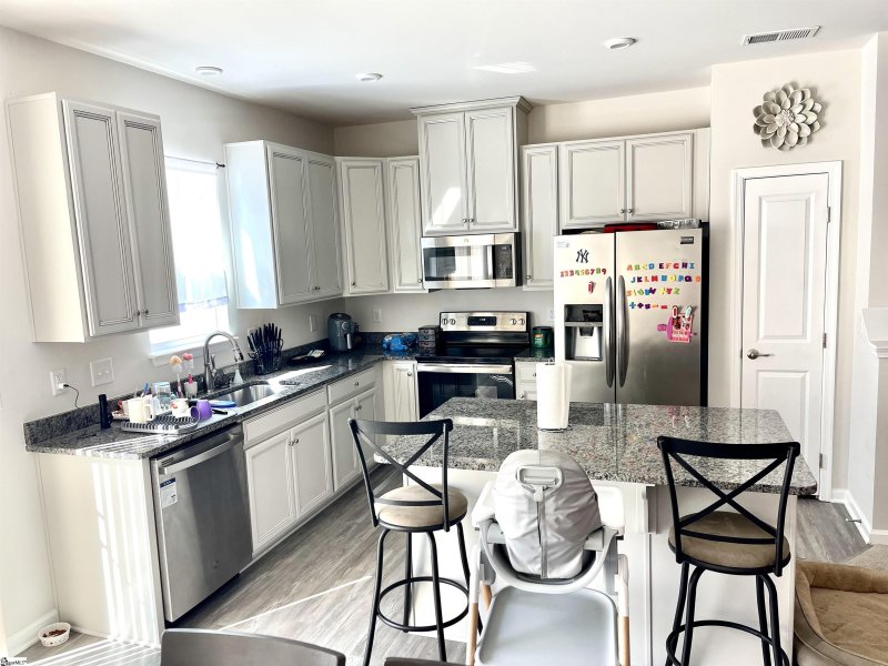 Property image 4 at 324 Hunt Glenn Court, Greer, SC 29650