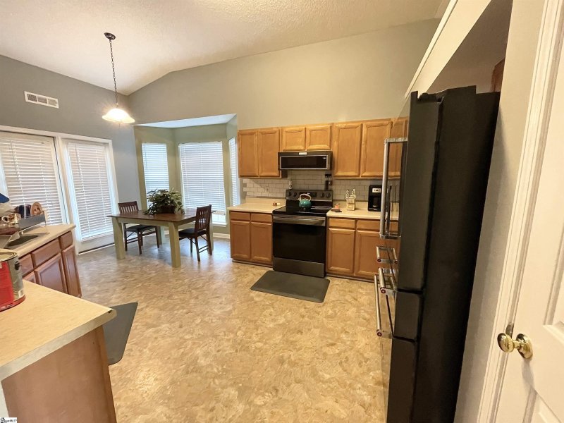 Property image 4 at 313 Hamilton Parkway, Easley, SC 29642