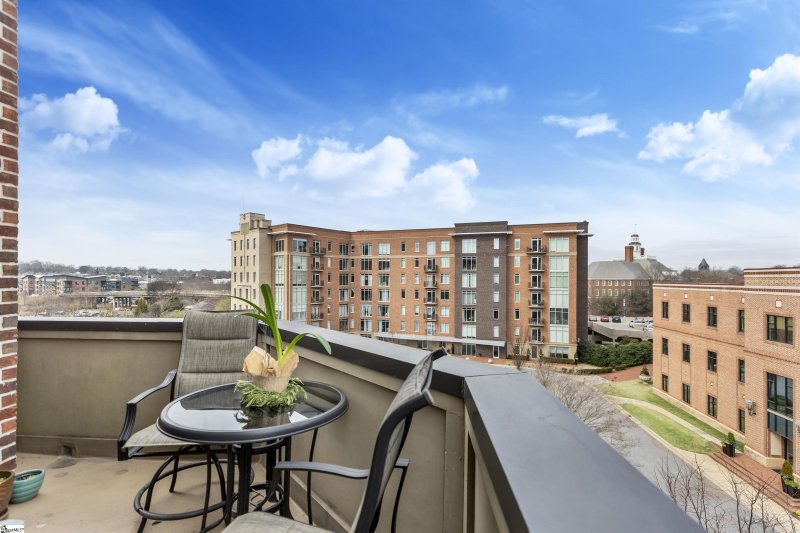 Property image 4 at 101 W Court Street, Greenville, SC 29601-2692