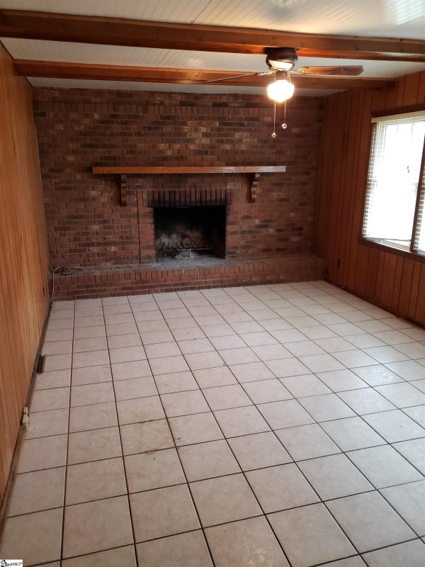 Property image 3 at 100 woodview Drive, Taylors, SC 29687-4511