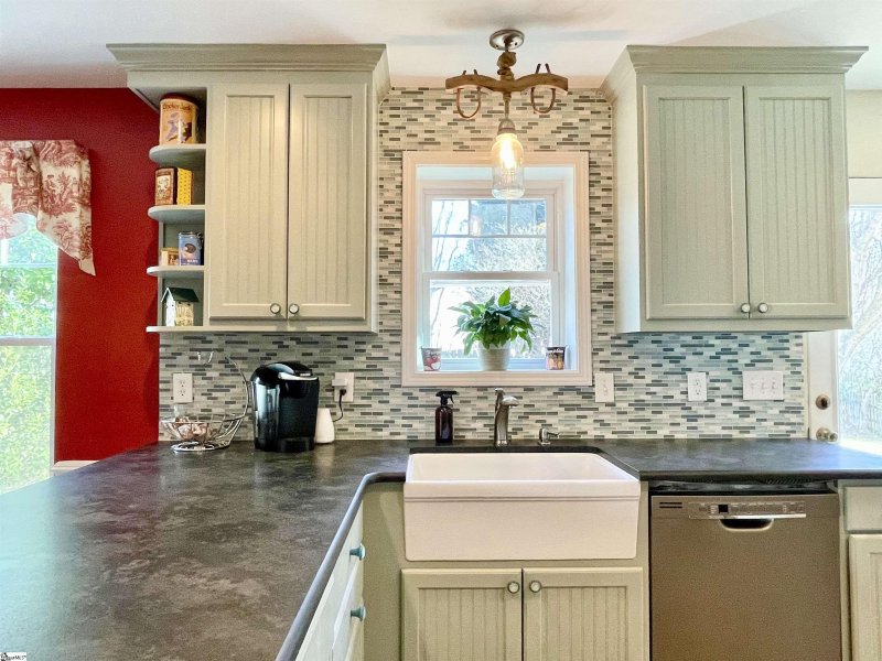 Property image 4 at 105 Cobb Hall Court, Greenville, SC 29607