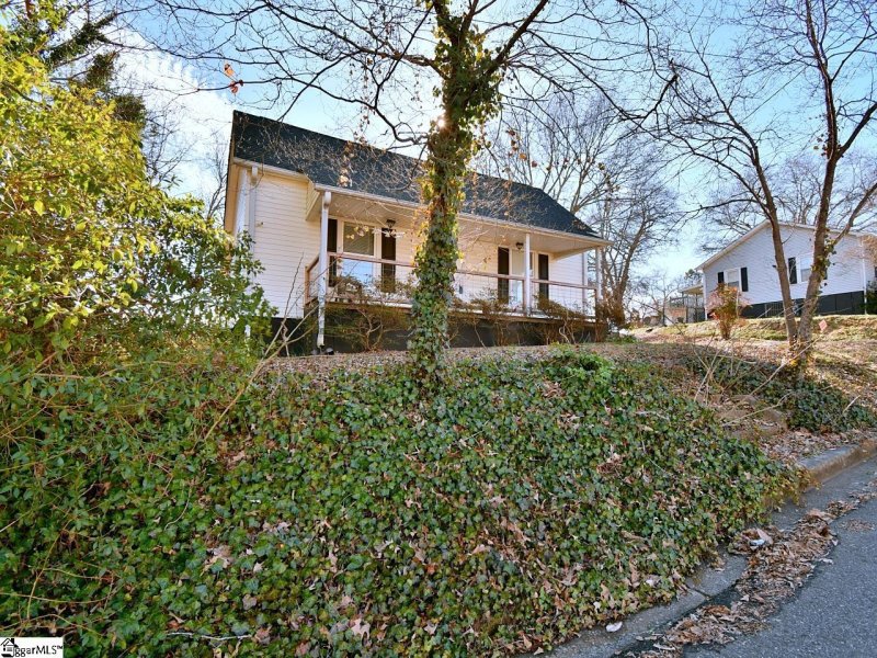 Property image 3 at 1970 Fond Hart Street, Greer, SC 29651-6158