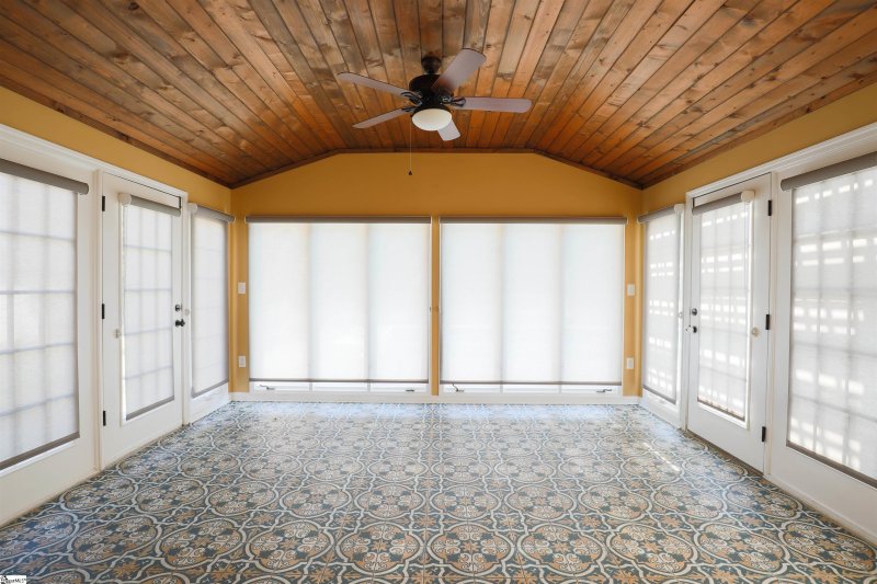 Property image 4 at 724 Hudson Road, Greenville, SC 29615