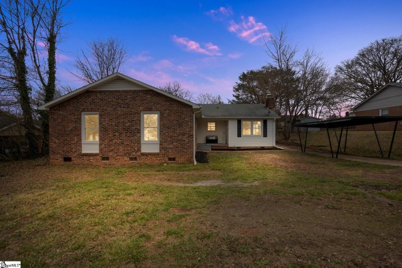 Property image 2 at 126 Saturn Lane, Greer, SC 29651