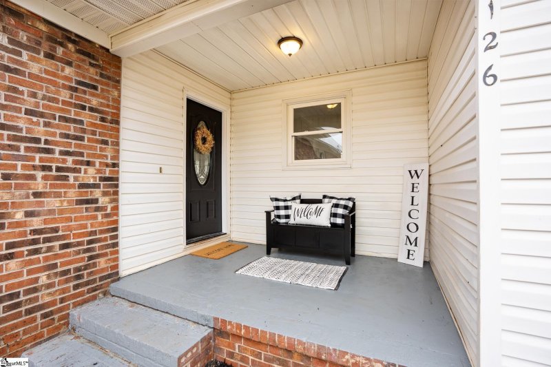 Property image 3 at 126 Saturn Lane, Greer, SC 29651