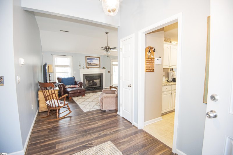 Property image 3 at 113 Riverrun Drive, Spartanburg, SC 29303