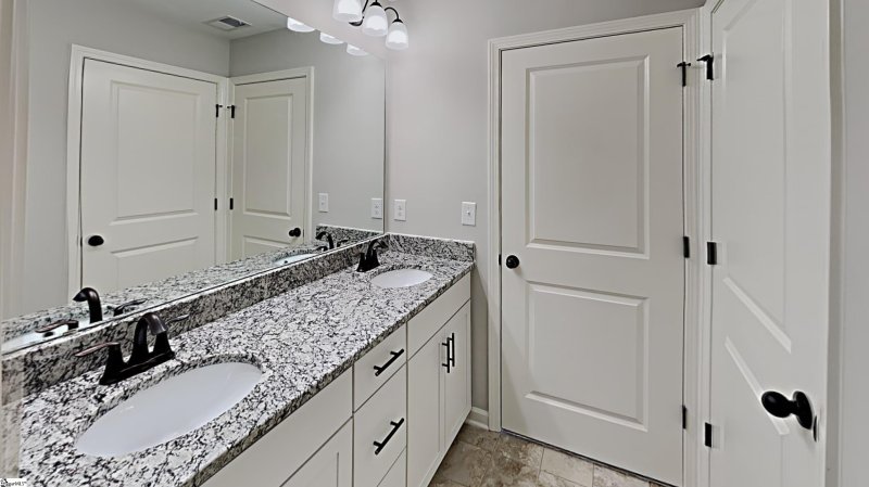 Property image 3 at 649 Highgarden Lane, Boiling Springs, SC 29316