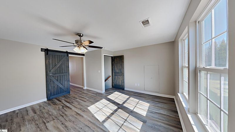 Property image 2 at 4 Aldershot Way, Simpsonville, SC 29681