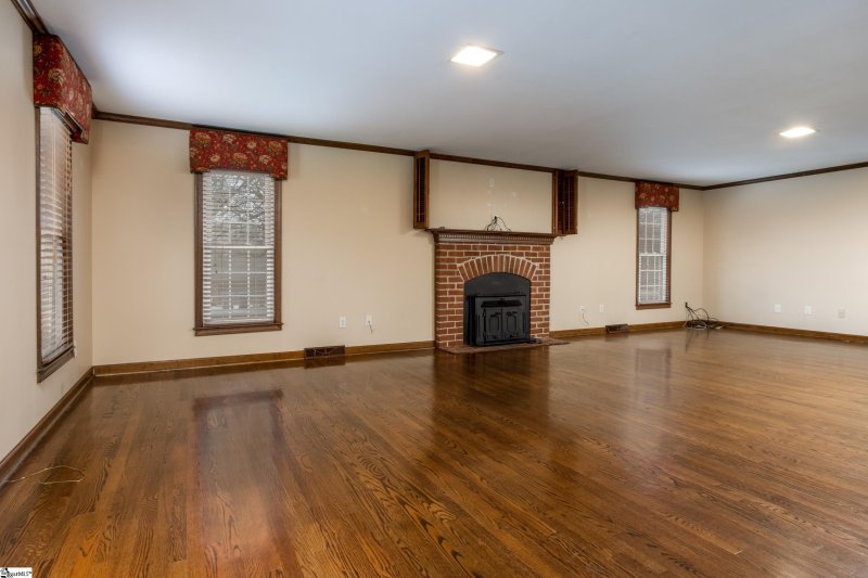 Property image 2 at 110 TERRAMONT Drive, Greenville, SC 29615