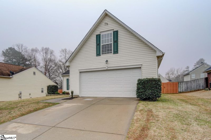 Property image 2 at 859 Thornbird Circle, Boiling Springs, SC 29316