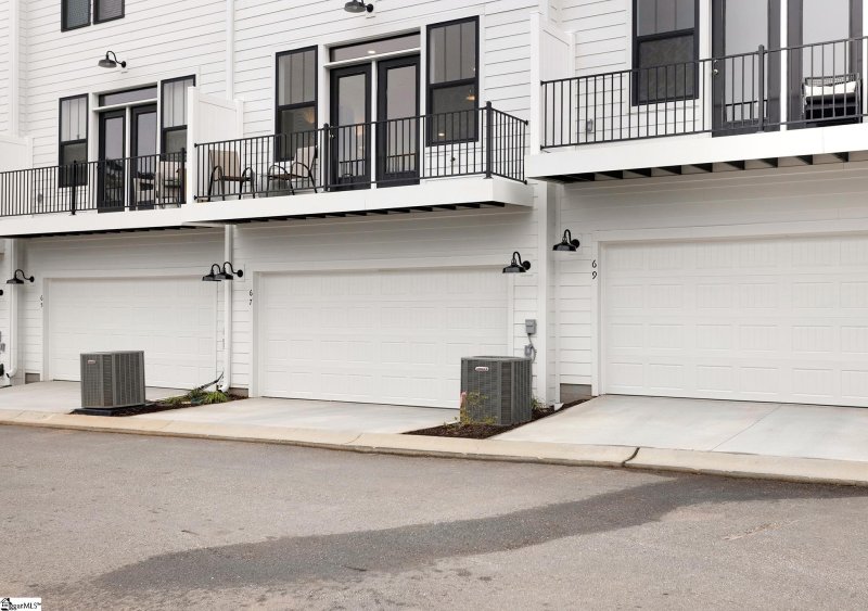 Property image 4 at 67 Millside Circle, Greenville, SC 29605