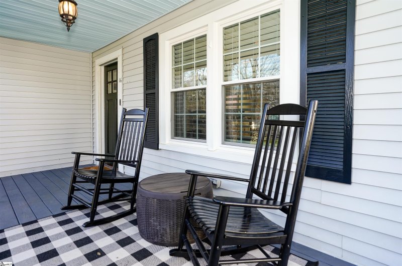 Property image 2 at 16 Brookdale Avenue, Greenville, SC 29607