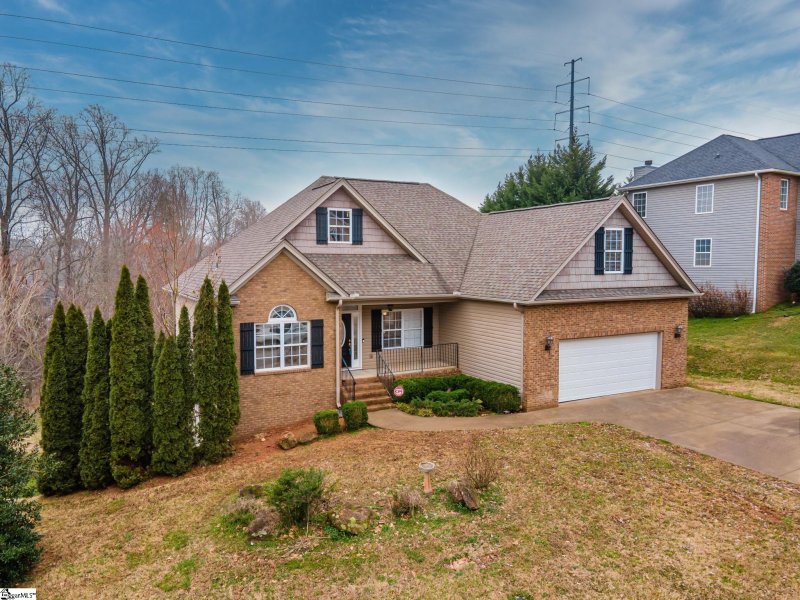 Property image 2 at 306 Glencrest Court, Greer, SC 29650