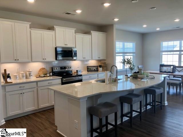 Property image 2 at 800 Barnum Court, Greer, SC 29651
