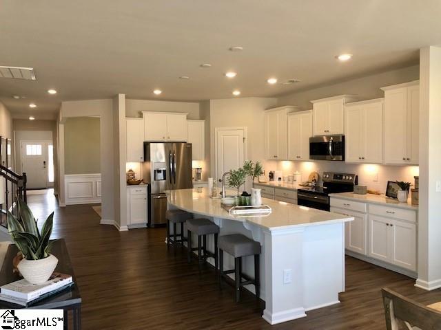 Property image 3 at 800 Barnum Court, Greer, SC 29651