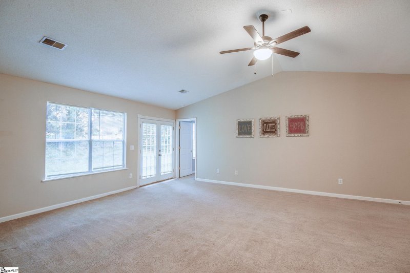 Property image 5 at 2 Cattle Court, Simpsonville, SC 29681