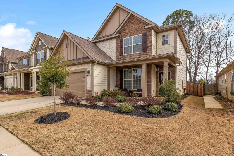 Property image 2 at 108 Redmont Court, Simpsonville, SC 29680