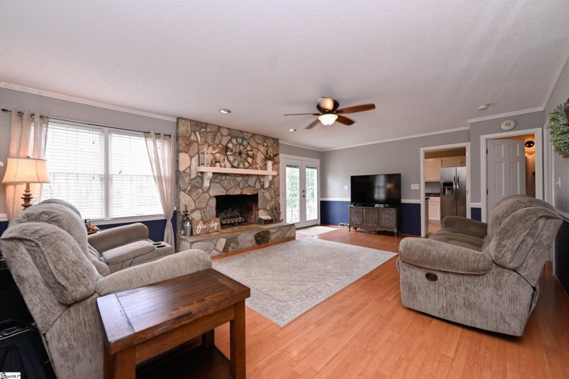 Property image 4 at 104 Wellington Road, Easley, SC 29642