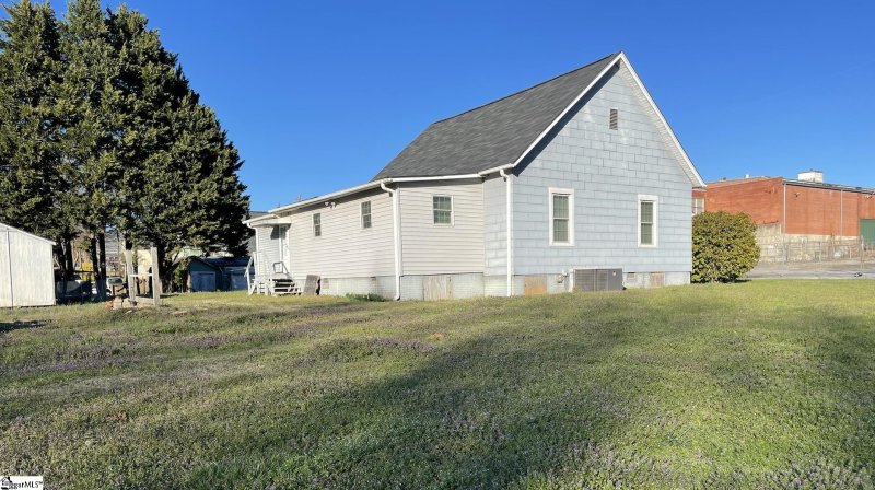 Property image 2 at 17 BOBO Street, Greer, SC 29650