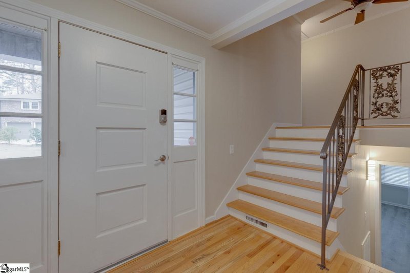 Property image 5 at 3 E Woodburn Drive, Taylors, SC 29687