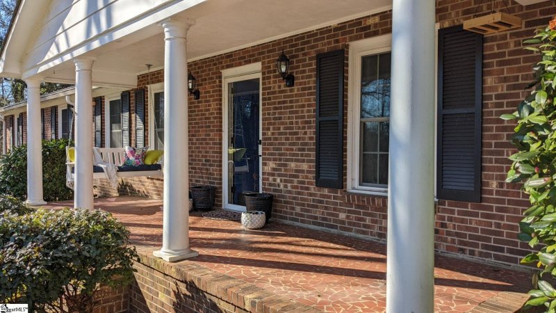 Property image 3 at 351 Heathwood Drive, Spartanburg, SC 29307